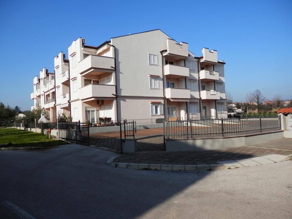 Apartments Nautica Novigrad Istria Eksteriør billede