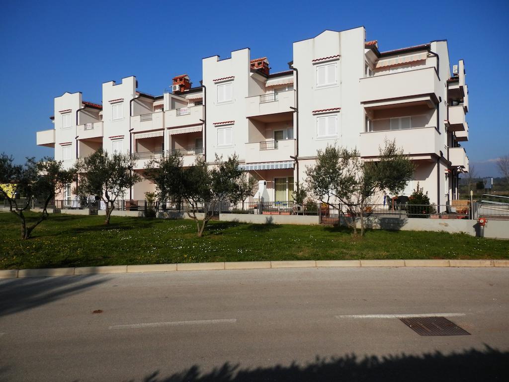 Apartments Nautica Novigrad Istria Eksteriør billede